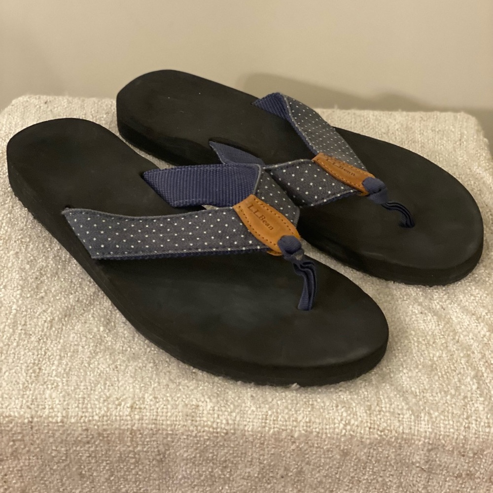 LL Bean Womens Size 10 M Blue Polka Dot Slip-On Flip Flops Sandals Thongs Preppy
